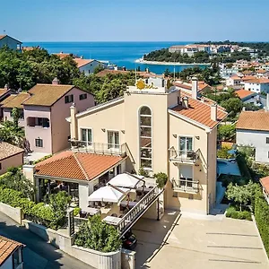 Boutique Oasi Villa Pula